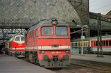 02.05.1994    E 4490 Zittau - Dresden mit V200-Vorspann    Dresden-Neustadt